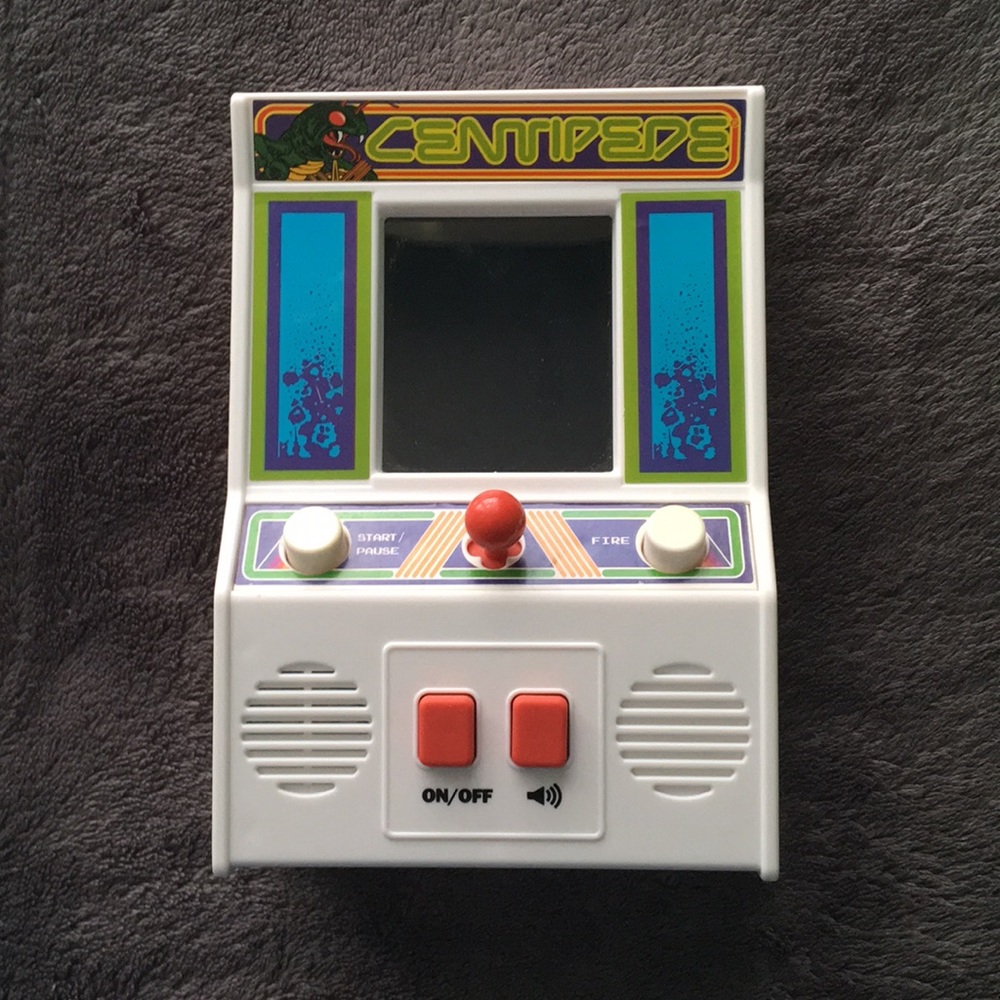 centipede mini arcade game